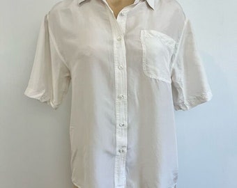 H.E.R. Kleines weißes Damenkleid aus 100 % Seide, Hemdoberteil mit Knopfleiste und langen Ärmeln, Vintage-Kragen, leichtgewichtig
