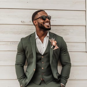 Olive green Colour Three Piece Slim Fit Suit For Men, Groom And Groomsmen Suit For Wedding, Tailored Suit,Prom Wear bespoke Suit for Men,