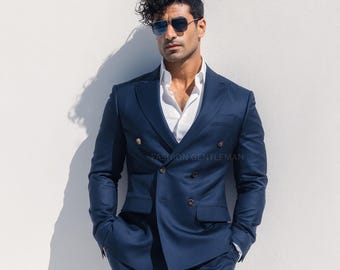 Traje azul marino cruzado hecho a mano: corte entallado, estilo clásico