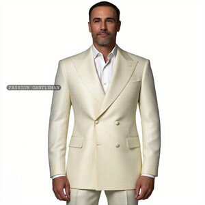 Handmade Double Breasted Men&#39;s Suit: Off White Wedding Groom Wear