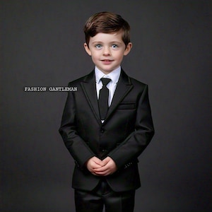 Boy&#39;s Slim Fit Black Suit: 4-Piece Fashion Set