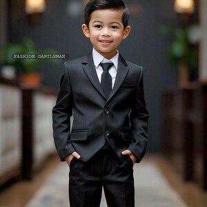 Boy&#39;s Black Slim Fit Suit: 4-Piece Fashion Set