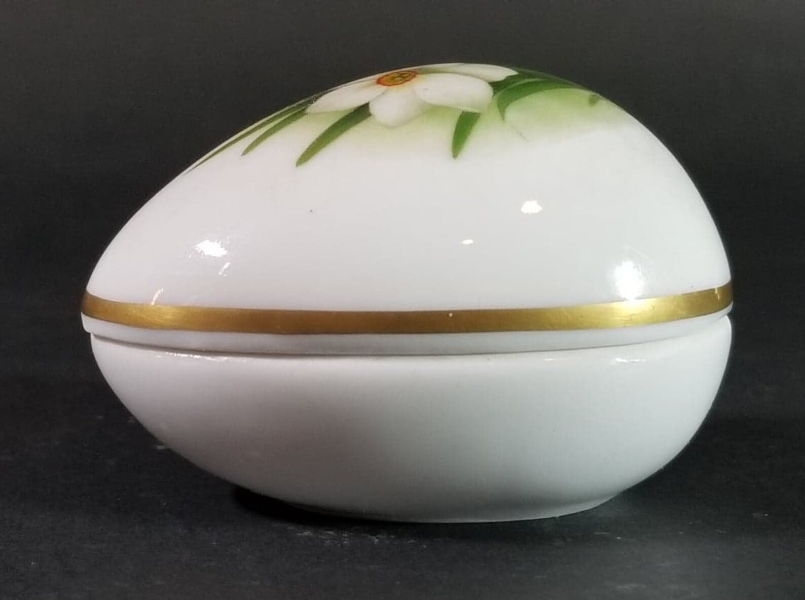 Handbemalte Weiße Porzellan Ei Förmige Pille oder Trinket Box | Etsy