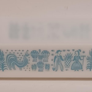 Pyrex amish butterprint refrigerator dish/large/503/no lid/excellent like new condition/free shipping