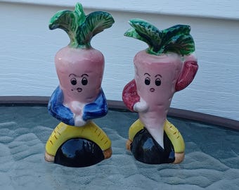 salières et poivrières vintage carottes japon années 50 carottes shakers kitsch anthropomorphe / livraison gratuite tarif prépayé
