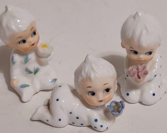 Set of 3 vintage minature babies/kitschy/cute/rare/napco?/free shipping prepaid tariff
