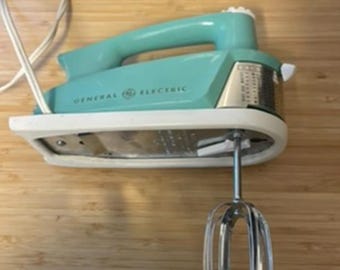 Mélangeur électrique général turquoise vintage fonctionne très bien, excellent état, bateau gratuit tarif prépayé