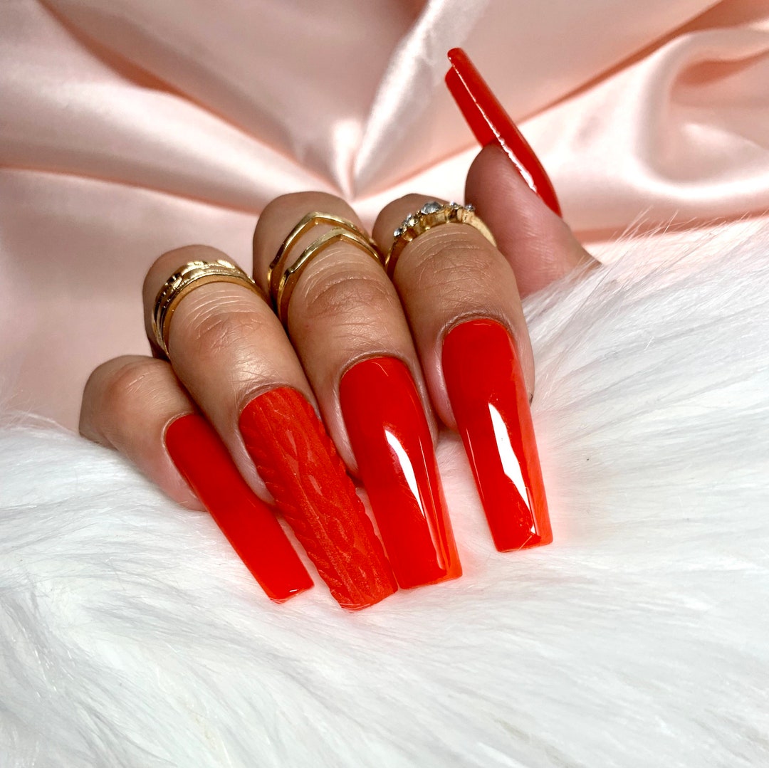 nailart #nails #art #nailenthusiast #nailinspiration #nailgoals  #coffinnails #red #rednails #longnails #sw…