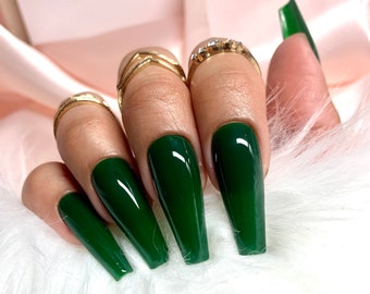 Emerald Green Press on Nails | Holiday Christmas Nails Winter Nails