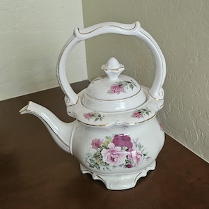 Vintage Crown Dorset Staffordshire England Pink Roses Fine Ceramic Carriage Style Tea Pot; Decorative Teapot