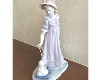 Lladro Charlie the Tramp #5233- Lladro Charlie Chaplin 11.5