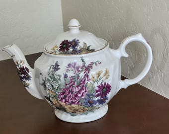 Vintage Windsor Floral Pattern Teapot; Made in England
