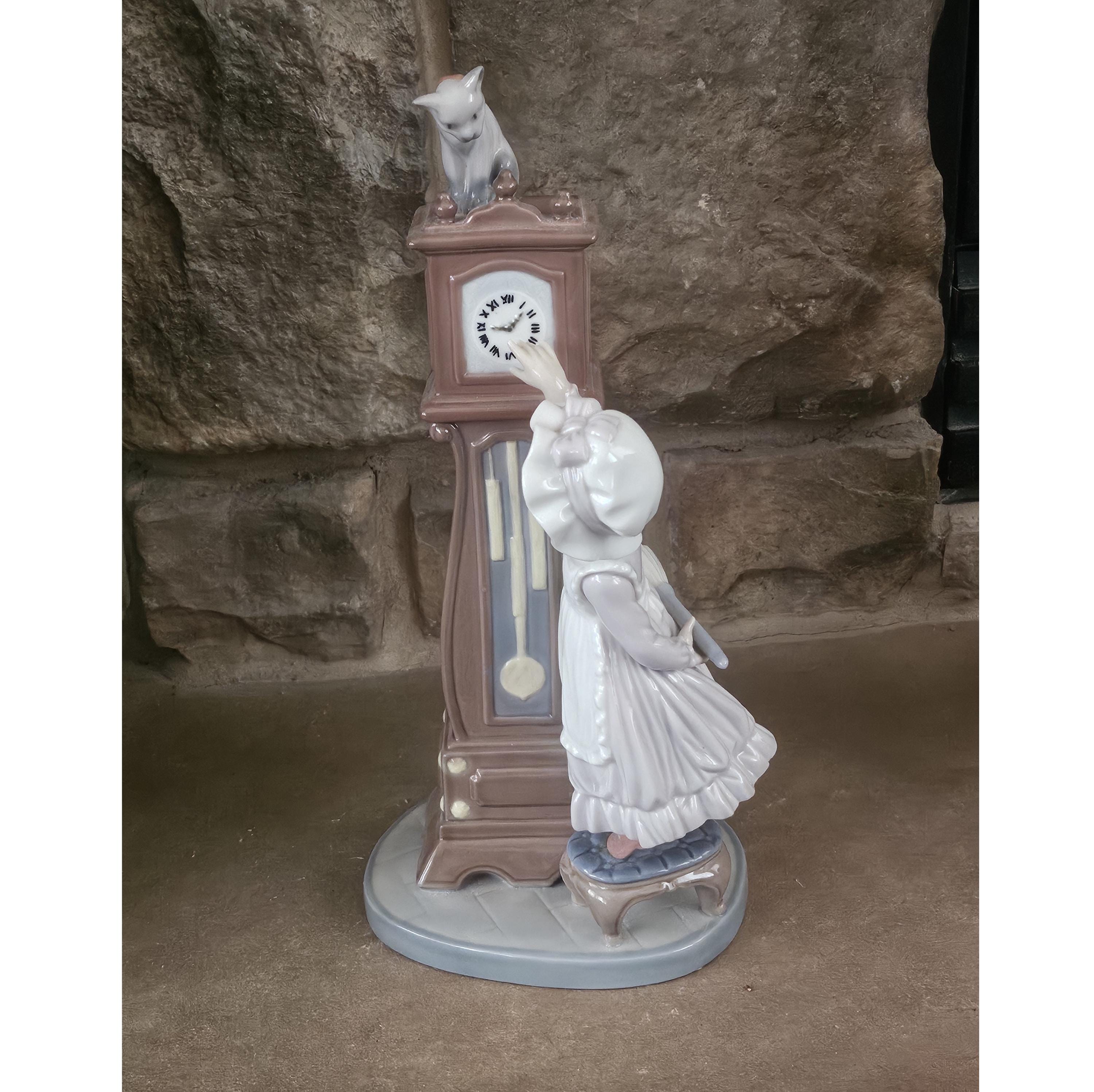 LLADRO 05955 Sounds of Fall 鐘(ベル) Winter Bell Lladro - 01017616 - Lladro Society Pieces Lladro