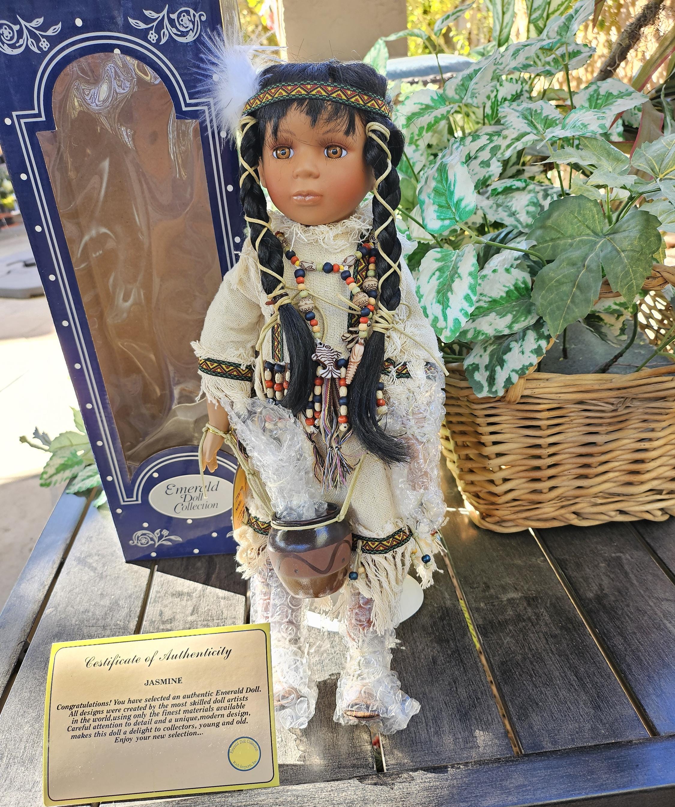 Emerald Doll Collection 'jasmine': Porcelain Native American Doll