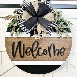 Welcome Door Hanger | 3D Welcome Wreath | Front Door Decor | Porch Sign | Year Round Wreath | Welcome Sign | Wooden Door Sign