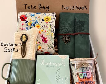 Book Lover Gift Box: Tote Bag, Mug, Socks & Reading Jar