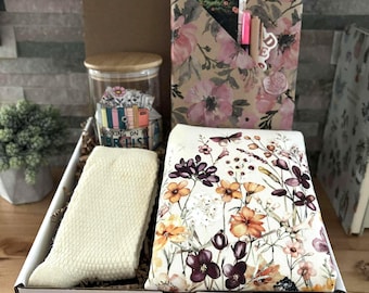 Surprise Book Lover Gift Box – Blind Date with a Book, Tote Bag & Socks
