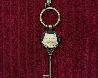 Cat Cameo Key Ring: Vintage Style House Key Holder