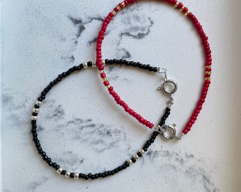 Bracelet seed bead, bracelet empilable, bracelet perlé délicat, bracelet empilage perlé, simple