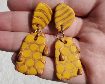 Honey Comb Earrings / Polymer Clay