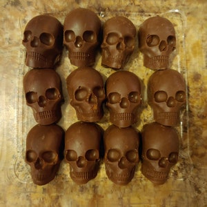 Skull themed shaped Chocolates image 5