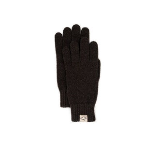 Gloves made from 100% undyed yak wool, dark brown