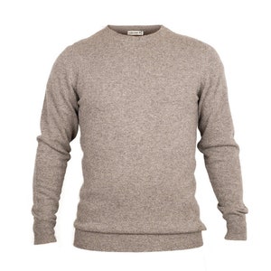 Slim fit sweater made of 100% pure, undyed yak wool from Mongolia, grey.