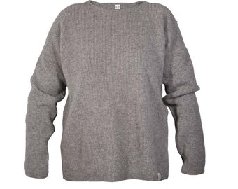 Loose fit sweater made from 100% pure, undyed yak wool from Mongolia, gray