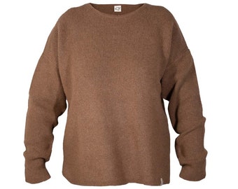 Loose fit sweater made from 100% pure, undyed camel wool from Mongolia, brown