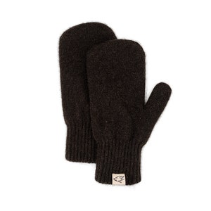 Double-layered yak wool mittens – Extra warm winter mittens made from 100% yak wool – Undyed dark brown – Women's and men's