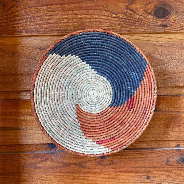13.75” Boho Woven Seagrass Southwest Style Hanging Flat Basket. Basket Wall Rust, Burnt Orange, Black/Deep Navy, Natural Basket.