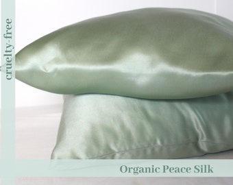 Silk pillows, mint-coloured, hair protection, skin care, pillowcase ahimsa silk, non-violent organic silk, peace silk, cruelty-free, anti-aging