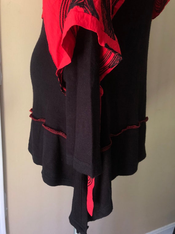 Bold Black and Red Vintage Tunic Dress - image 6