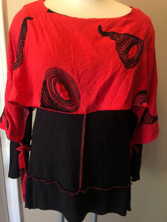 Bold Black and Red Vintage Tunic Dress - image 1