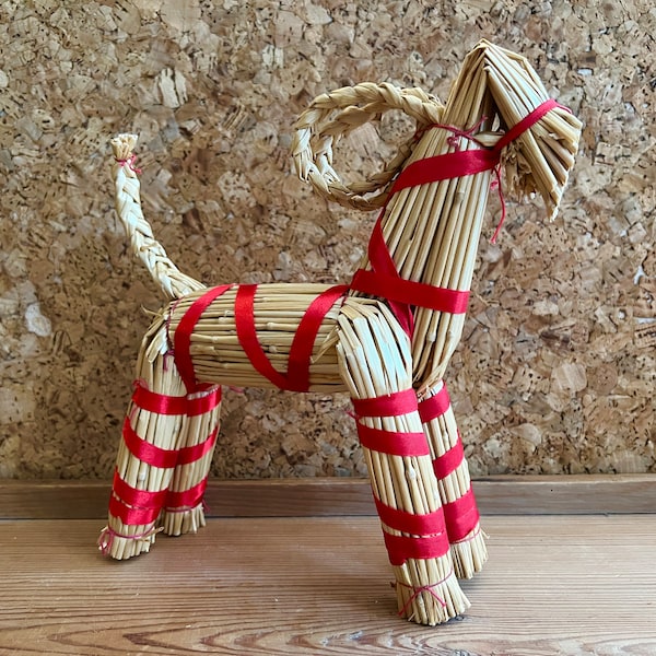 Danish Straw Goat 25cm | Julebuk | Scandinavian Christmas Decor | Handmade Crafted | Farmhouse Cottage | Country Home Decor