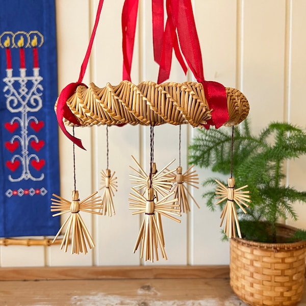 Danish Christmas Straw Mobile | Wreath with Angels | Danish Traditionel 1970s Christmas Holiday Decor | Handmade