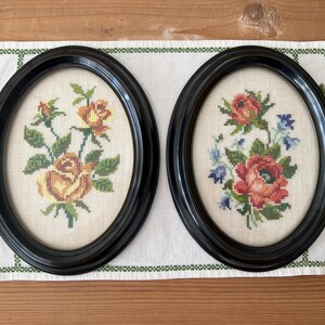 Tenture Murale Vintage Au Point De Croix - Bouquet De Fleurs Encadrée, Style Art Déco