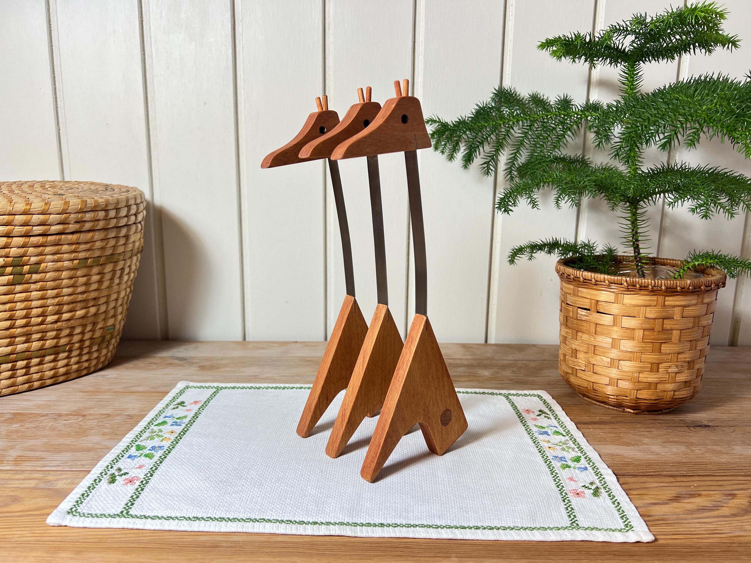 Nodding Giraffe Trio by Ehrenreich Denmark | Hoptimist Kinetic