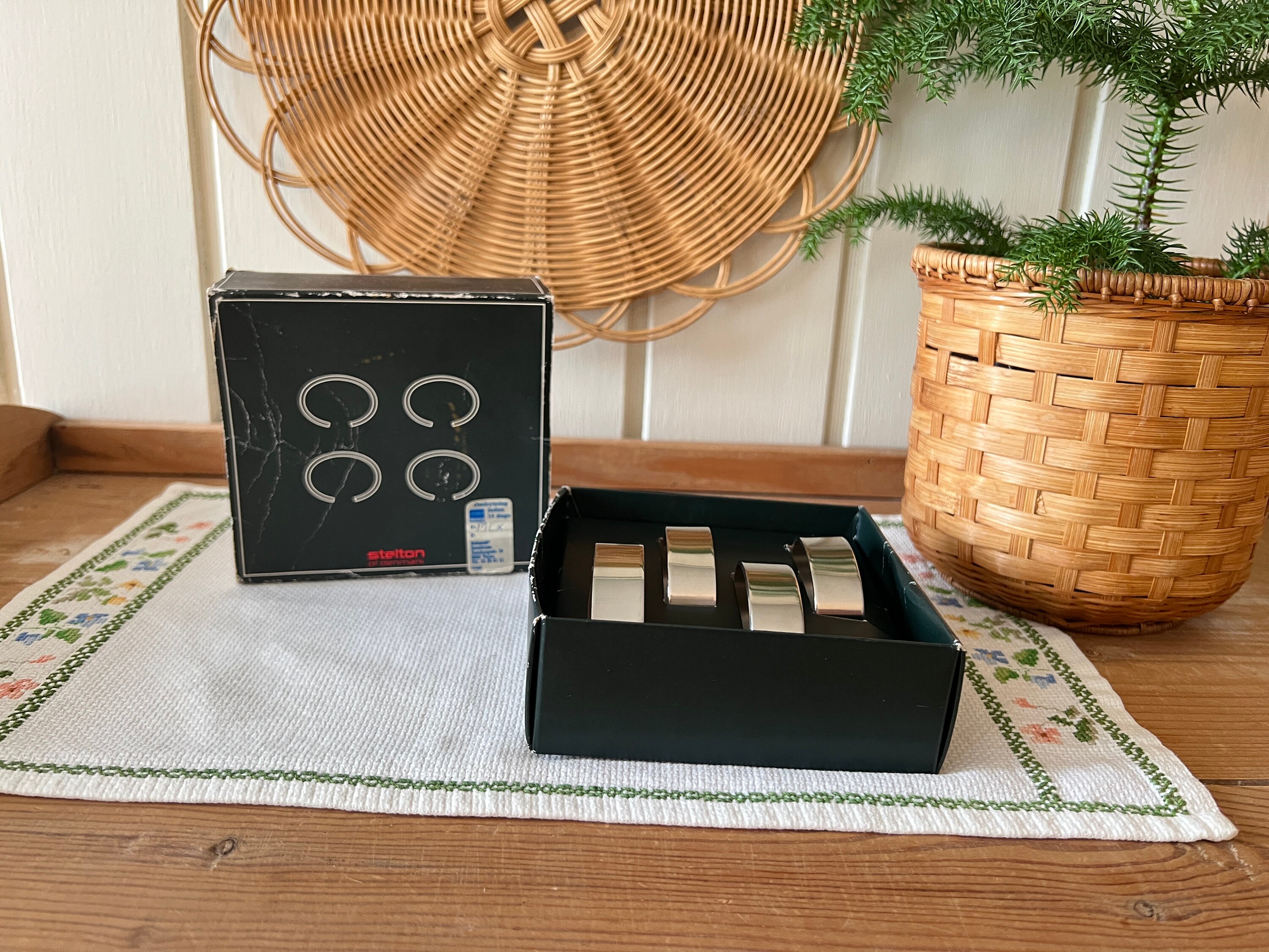 北欧 stelton classic ナプキンホルダー ステンレス製 未使用品 北欧 stelton classic ナプキンホルダー ステンレス製 未使用品