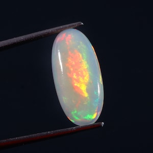 Awesome Top Grade Quality 100% Natural Welo Fire Ethiopian Opal Oval Shape Cabochon Loose Gemstone For Making Jewelry 3.40 Ct 9x19mm