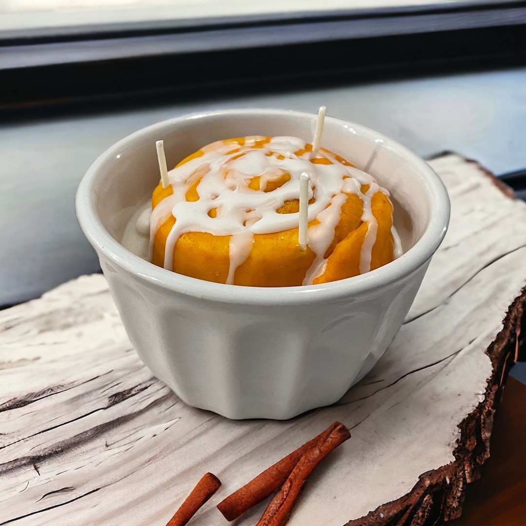 Iced Cinnamon Roll Scented Candle Soy Wax Candle Food Dessert Candle Etsy