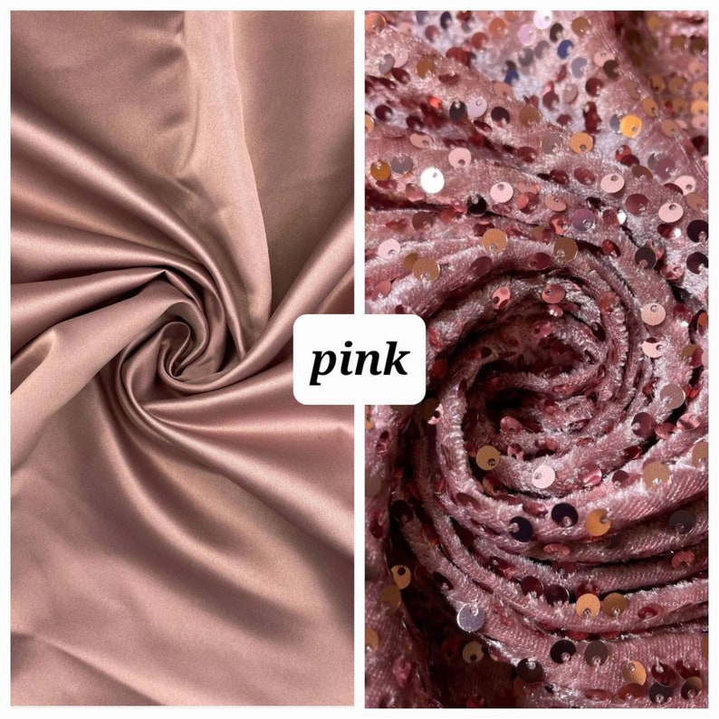 Puede incluir: Dos muestras de tela, una es un sat&eacute;n rosa liso y la otra es un terciopelo rosa con lentejuelas.