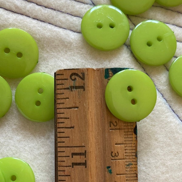 10pcs Lime Green Cast 2-Hole Buttons, Smooth green buttons shirt buttons men’s buttons women’s buttons colorful plastic buttons bold buttons