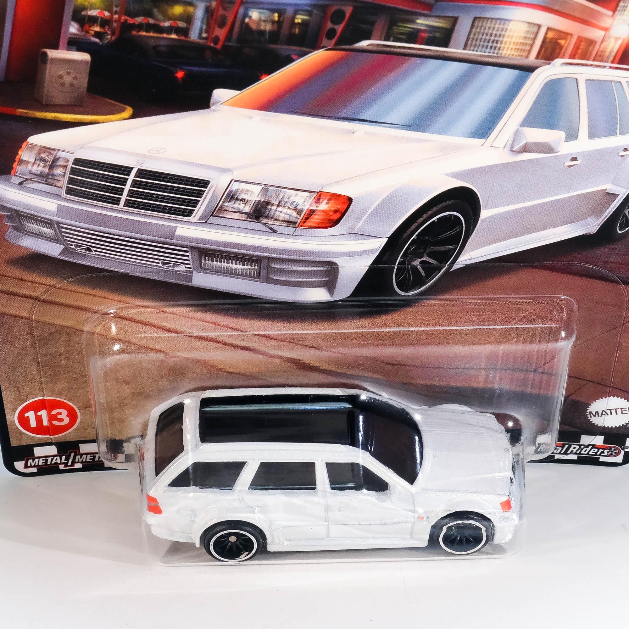 Mercedes-Benz E 36 AMG Premium de Hot Wheels - Hot Wheels