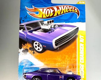ホットウィール '70 ダッジ チャージャー R/T - 2011 年新モデル（初版