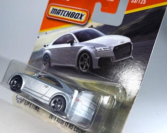 Matchbox 2019 Audi TT RS Coupe 53/125 – Spielzeugauto 1:64, Ca. 7,5 Cm, Metallkarosserie, Bewegliche Räder