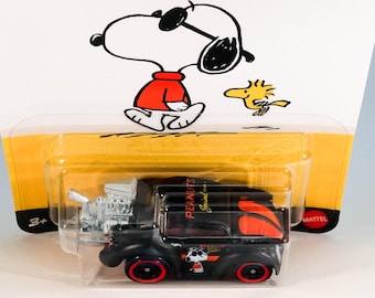 Collector Diecast Car Hot Wheels Peanuts Snoopy Volkswagen Beetle