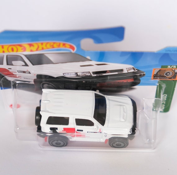 Hot Wheels Mitsubishi Pajero Evolution - Off-road Adventure Awaits