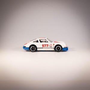 Hot Wheels Porsche 911 (1971) – Um clássico atemporal em miniatura!