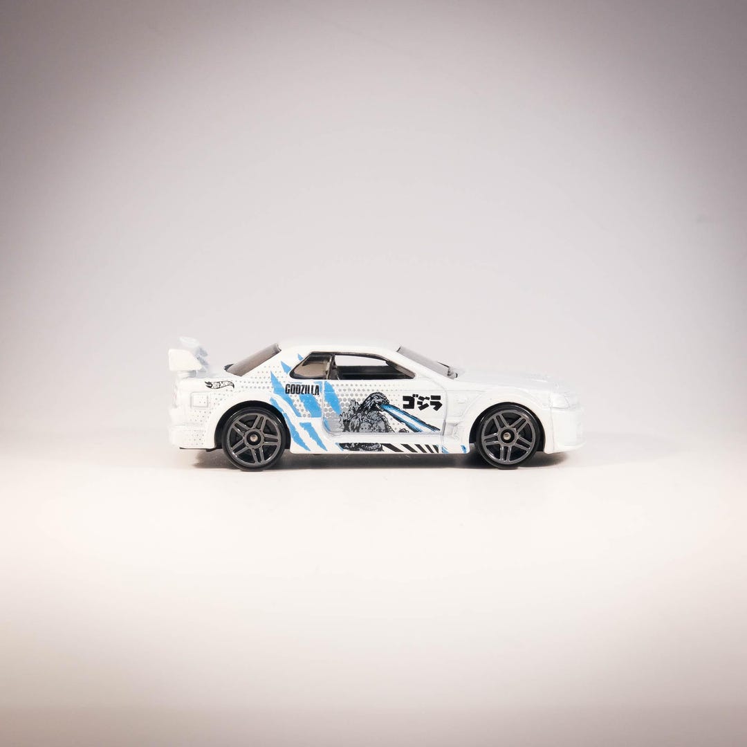 Hot Wheels Nissan Skyline GT-R (R32) - Godzilla Edition - Etsy